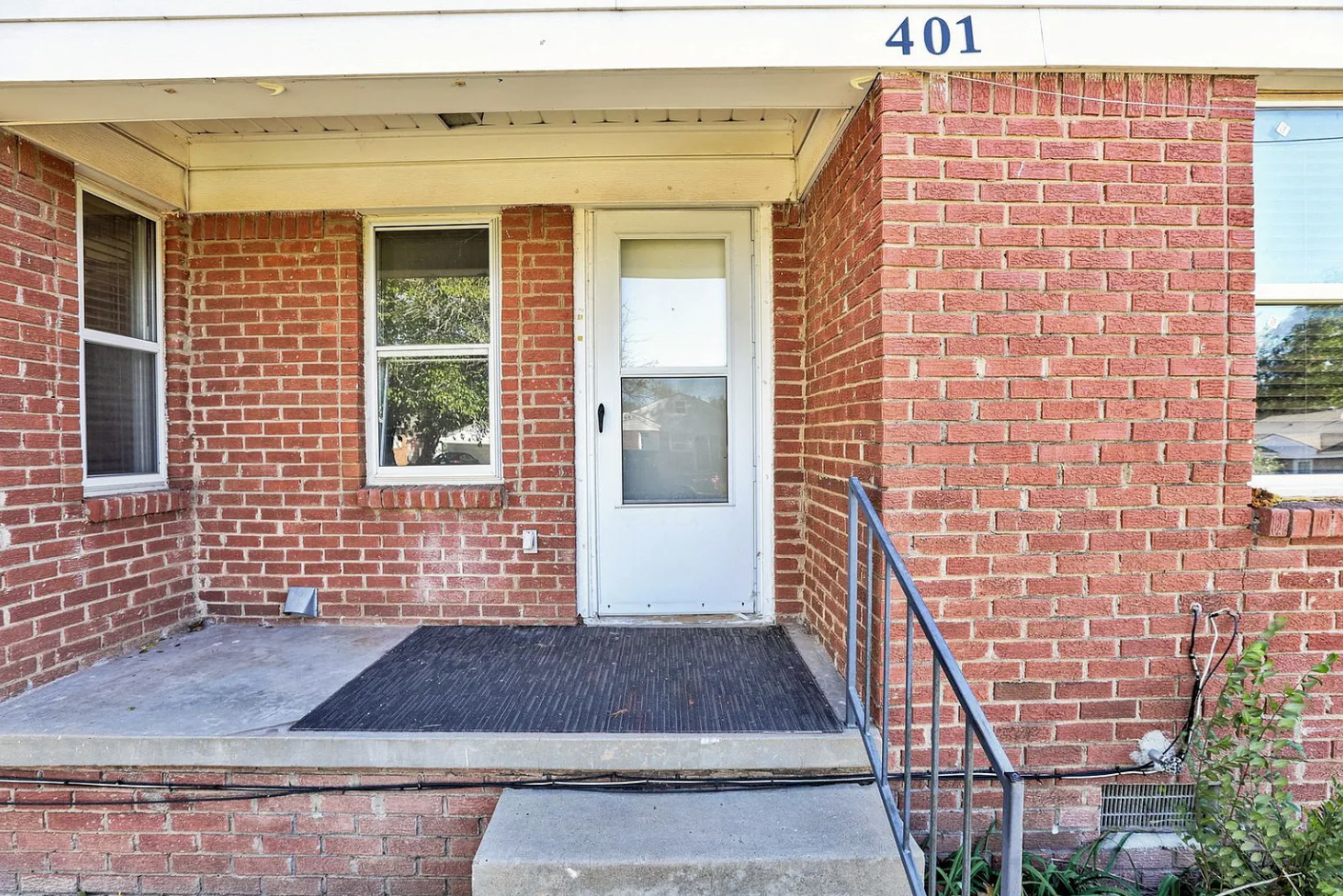 401 Babb Drive - An Affordable 1-bedroom home.